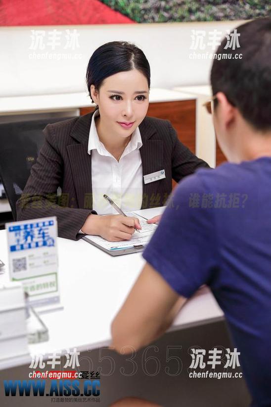 爱丝美图：丽莎和她的丝袜，谁能抗拒？
