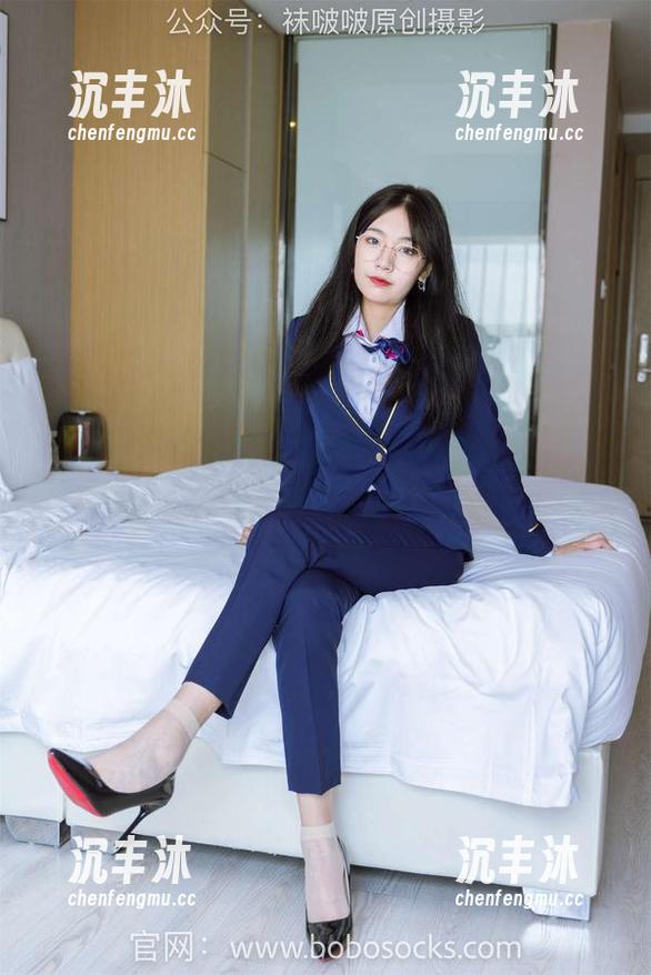 BoBoSocks袜啵啵 - 雪糕的OL制服套图花絮版，看她的职场魅力如何炸裂！