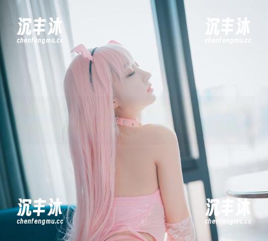 HaNari(하나리)的私房泡沫梦：DJAWAPhoto游泳课程原图#13，水花之间的调皮畅想。