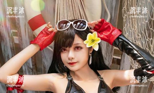 在线看Hachi小芭套装：图片中的‘尴尬舞步’，谁能抵挡！
