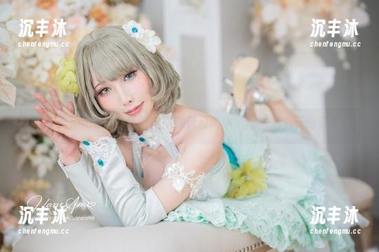 HaneAme雨波的红裙美图:风和雨中,她的魅力无限延展! HaneAme雨波的红裙美图:风和雨中,她的魅力无限延展!