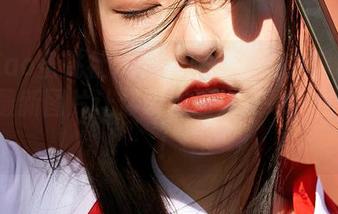 MiiTao蜜桃社 – 当制服遇见谢芷馨Sindy，最新图片让你瞬间迷失在她的世界里！