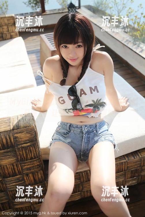 MyGirl美媛馆 - 王馨瑶yanni的私房泳装图包：让阳光嫉妒的盛夏瞬间