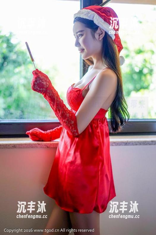 QingDouKe青豆客 - Luvian本能带来的黑色诱惑：在线写真，怎么会如此撩人？