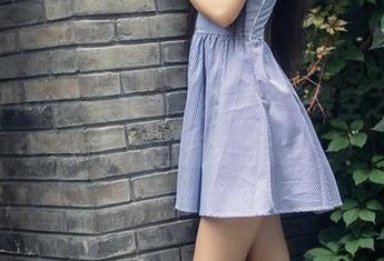 TouTiao头条女神 – 张蓝欣：镂空之美，今天的图片更新简直太赞了！