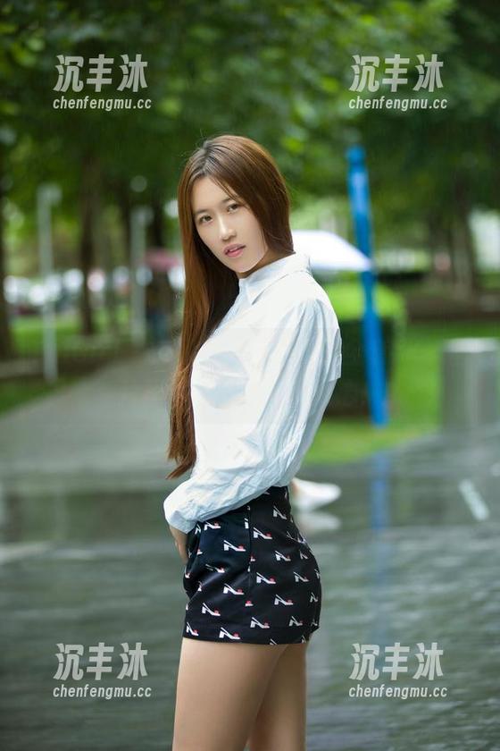 TuiGirl - 惊呆了！王依萌的全套JK，图片里藏着满满的少女心！