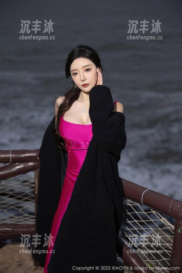 XIAOYU语画界 - 制服的魅力，无敌小热巴：私拍套图让你心动不已！