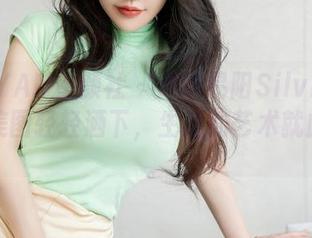 XINGYAN星颜社 – 走进易阳Silvia的浴室，美图轻轻洒下，生活的艺术就此展开。