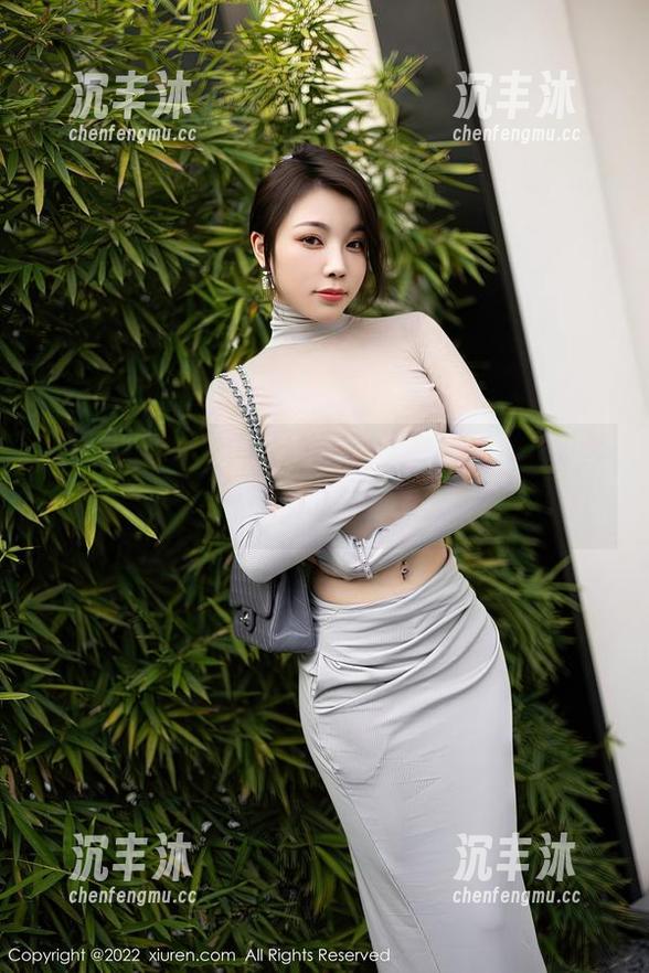 Xiuren秀人网 - 无意中翻到的护士写真,伊小七MoMo真的是个可爱的小妖精! Xiuren秀人网 - 无意中翻到的护士写真,伊小七MoMo真的是个可爱的小妖精!