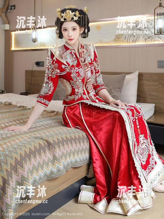 Xiuren秀人网 - 办公室也可以很放飞？林悠悠最新写真合集了解一下！