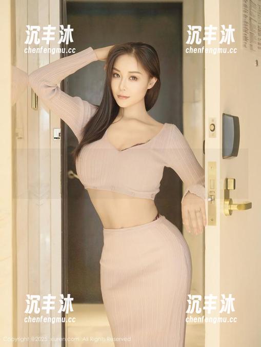 Xiuren秀人网 - 牛仔裤与林文文的爱恨情仇：原图剖析，图包揭秘！