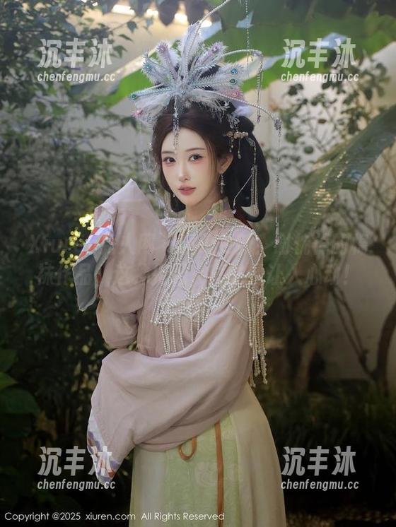 Xiuren秀人网 - 重磅更新！谢忱倬的棉袜作品，这种搭配，真的是让人心动！
