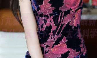 YouMi尤蜜荟 – SOLO-尹菲最新网袜图库：这是什么天仙下凡，太不科学了吧！