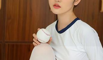 YouMi尤蜜荟 – 欲罢不能，黄金宝儿的美足写真能勾动你的灵魂