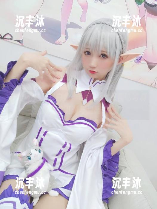护士不是只有白色：nagesa魔物喵写真里的五彩斑斓与温暖午后！