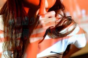 pans – 小倩的少女套图：那些明亮而又微妙的瞬间，竟然能把人打晕。