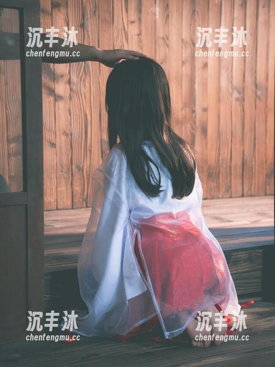 在粉色泡泡里：无圣光与一北亦北的套图时光