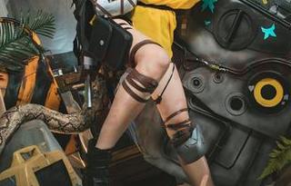 三无人型的在线写真，谁说高叉女仆只能是角色？