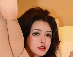 微密圈 – 穿上棉袜的于芷晴：原图里那些让人心跳的瞬间！