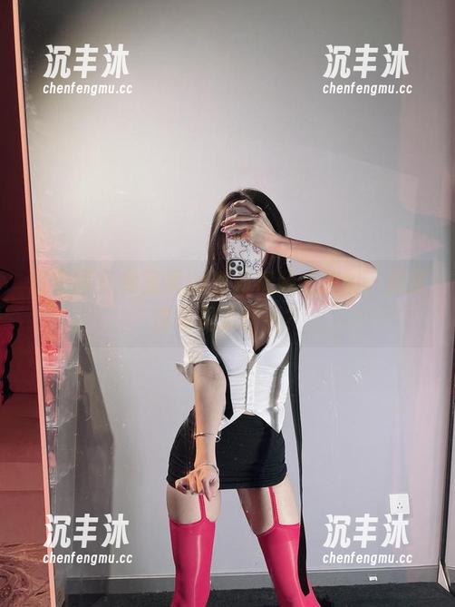微密圈 - 兔宝妮to系列视频的原图，我到底看见了什么？