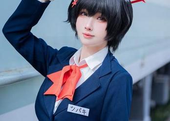 从修女到时尚潮人，凉凉子的写真作品是怎样让人冒汗的