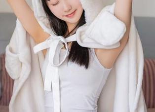一秒钟在线获取，喵糖映画的俏皮制服原图太撩了！