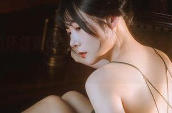 迷人的坏露露香宝：长腿作品合集，谁能抗拒？