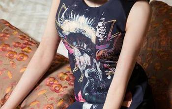 头条女神 – 乔安的旅拍图集：她的照片里藏着多少秘密和美食？