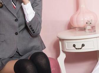 头条女神 – 樊安妮的女宠花絮视频：全套图包，想不想来一份？