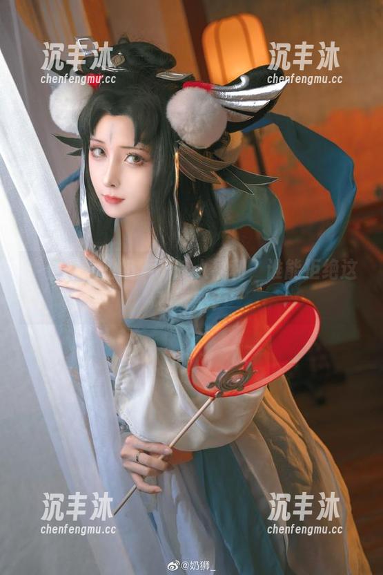 牛仔裤下的奶狮不咬人福利，谁能拒绝这种诱惑？