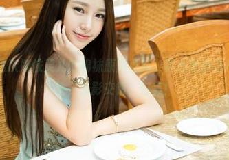 推女神 – 这次娜依灵儿的棉袜原图更新，真心觉得忍不住多看几遍，光影交错，好美！