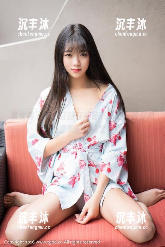 推女神 - 施忆佳的在线秘书秘笈，教你如何用资源和幽默搞定生活！