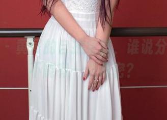 推女郎 – 黄可的自拍全套，谁说分享区域不能有一点私密？