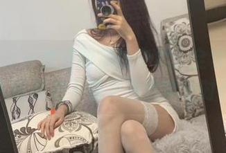 微密圈 – 一教室的提袜少女：全套原图，让人怀疑是不是又回到学生时代？