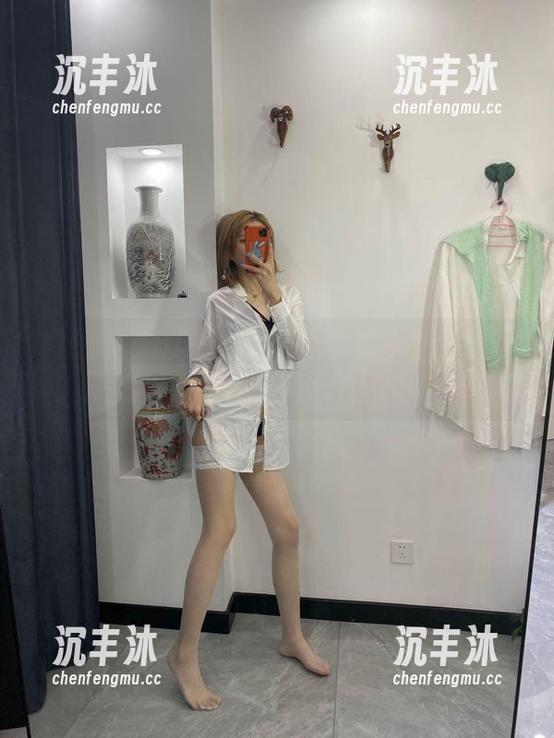 微密圈 - HD杨大乐乐很靠谱少女时光：图片背后的轻盈与玩味