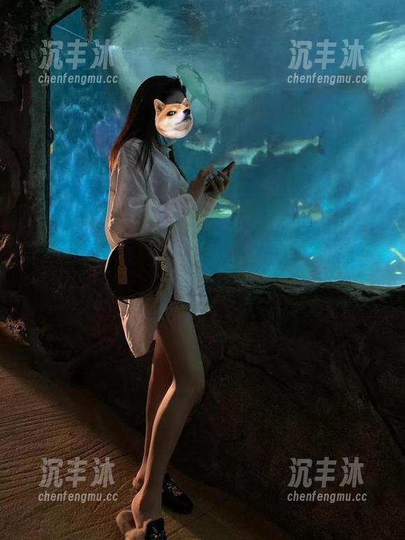 微密圈 - 林子琳喵泳衣写真：这原图给我一种我太需要去海滩的冲动。