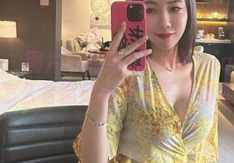 微密圈 – 图片中的果儿Victoria翘臀蜜腿，怎么看都觉得有人要流鼻血了！