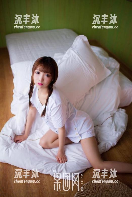果团网 - 要剁手？不如先看龚玥菲的免费制服图包，保证不失望！