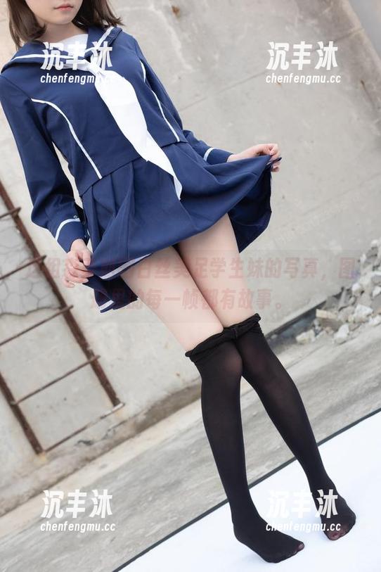 这组森萝财团白丝美足学生妹的写真,图册里的每一帧都有故事。 这组森萝财团白丝美足学生妹的写真,图册里的每一帧都有故事。