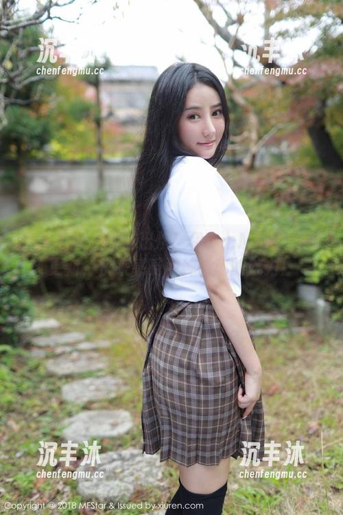 模范学院 - 新鲜出炉!伊小七MoMo网袜更新,快来感受那种隐秘的魅力! 模范学院 - 新鲜出炉!伊小七MoMo网袜更新,快来感受那种隐秘的魅力!