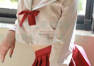 模范学院 – 翻看艾希儿的长腿写真集，原图里我竟然找到了久违的‘腿控’感觉