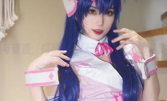 福利与诱惑：揭秘清颜颜子黑暗护士的写真世界
