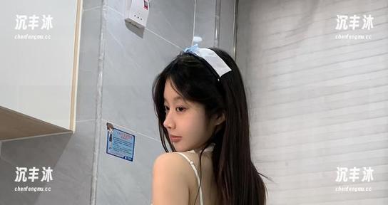微密圈 - 火龙果羊写真：日系死库水，那种微妙的甜腻感
