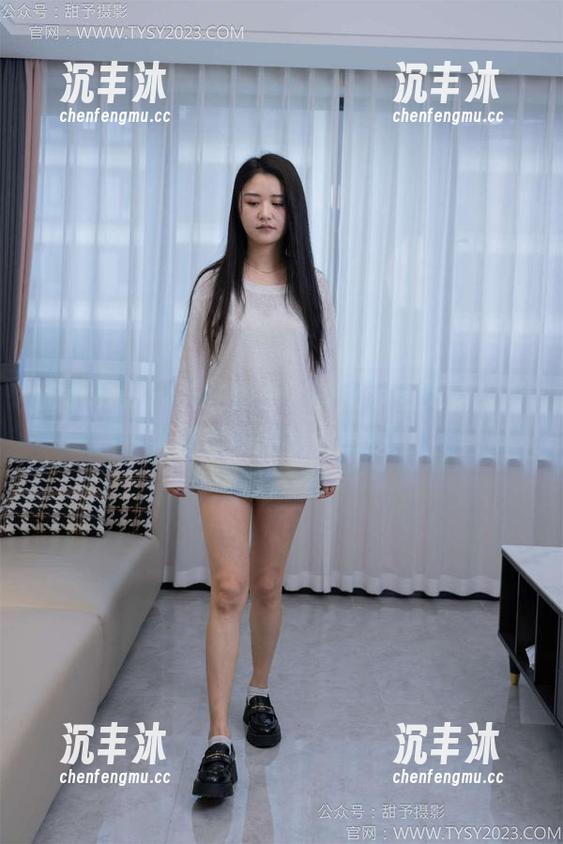 甜予摄影 - 关注鱼鱼，制服原图更新！每张都是新的视觉享受！