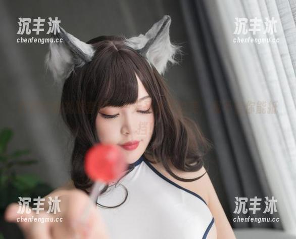 白烨烨的礼服套图——无圣光下的美，我不信你能抵挡！