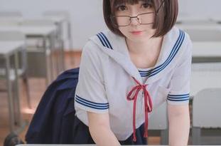 高跟鞋与白金Saki：作品集分享，魅力暴击的瞬间