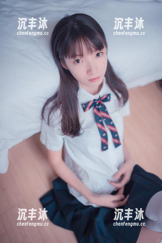 祖木子原图：活力白丝少女，这种气质我敢打赌我自己不可能拥有。