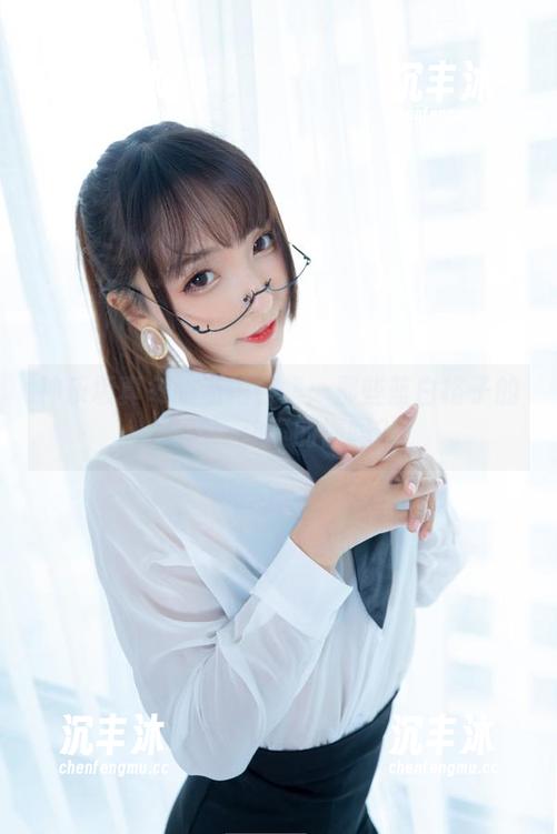 神乐坂真冬的私拍合集:那些蓝白格子的秘密,你真的懂吗? 神乐坂真冬的私拍合集:那些蓝白格子的秘密,你真的懂吗?
