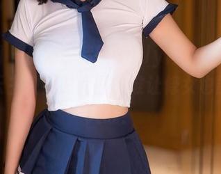 秀人网 – 最新夏诗雯Sally修女写真分享：从天主教到时尚圈，谁让修女也能撩到人心？