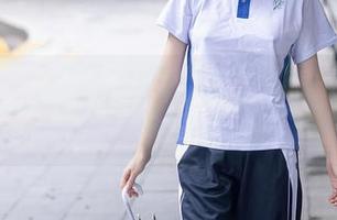 秀人网 – 谁说吊带只能是单调的？少女心雪雪的精选套图打破常规！